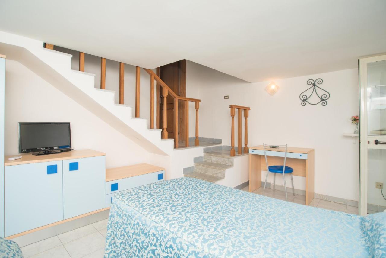 Hotel Celeste Procida Exteriér fotografie